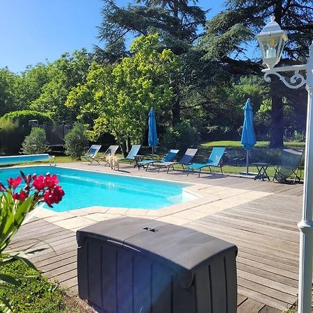 Chambres D'Hotes Le Cedre Bleu Saint-Lattier Екстер'єр фото
