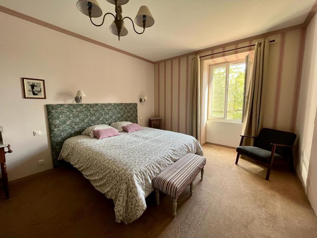Chambres D'Hotes Le Cedre Bleu Saint-Lattier Екстер'єр фото