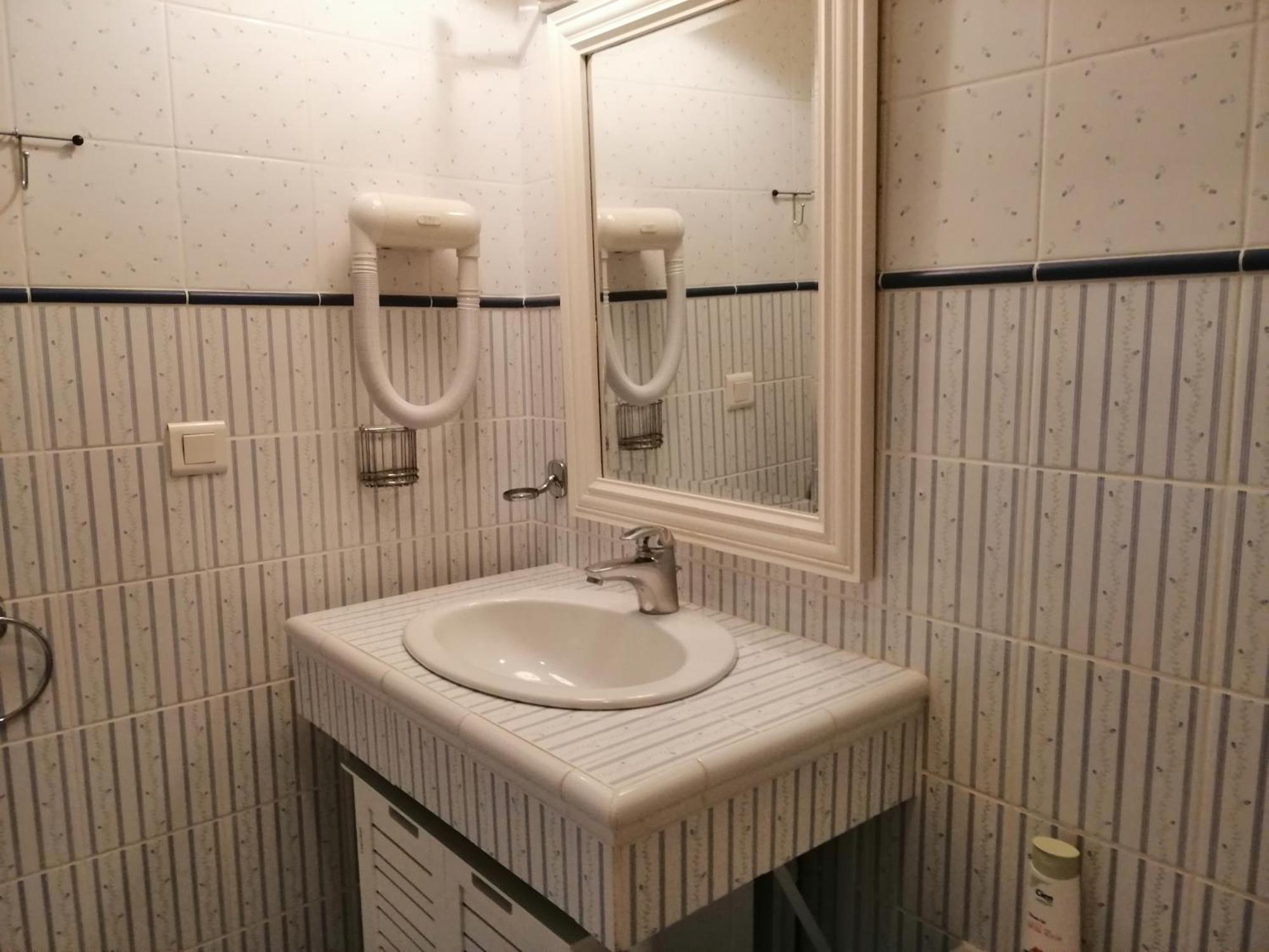 Chambres D'Hotes Le Cedre Bleu Saint-Lattier Екстер'єр фото